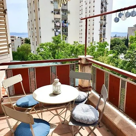 Apartment Great For 5 *